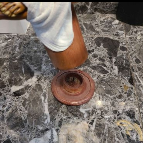 Gandhi figurine incense holder - Picture 3 of 3